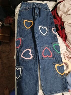 SHEIN Blue Denim Wide-Leg Jeans with Multicolor Heart Patches